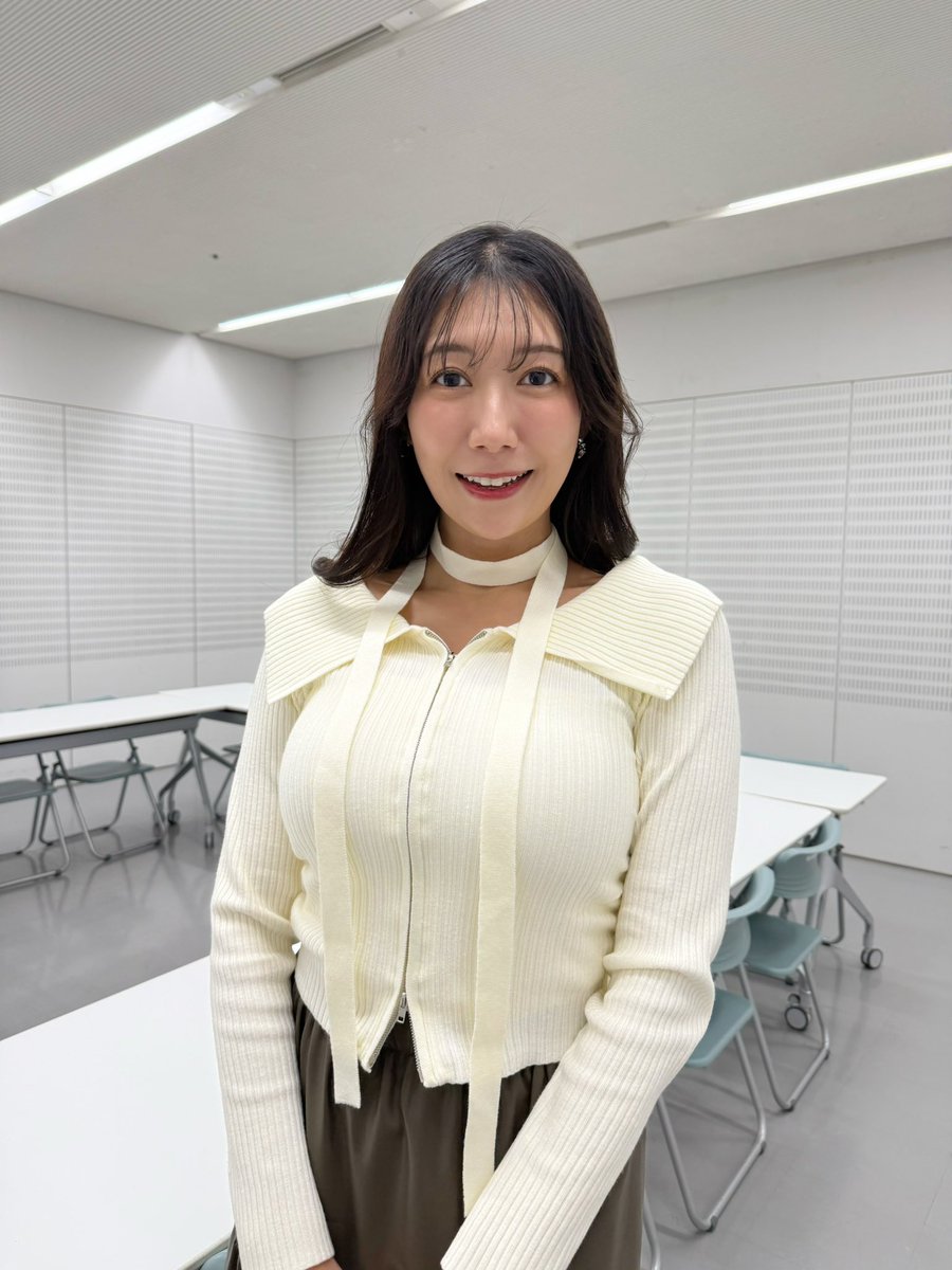 Kanonnyanko's tweet image. 11/13天気&amp;amp;天気コーデ

九州〜関東甲信はスッキリしない天気。
九州南部は雨、四国や九州北部〜近畿南部も雨の降るタイミングあり☁️
関東沿岸部の方も折りたたみ傘があってもいいかも！

東北北部〜北海道も雨や雪のふる時間あり！…