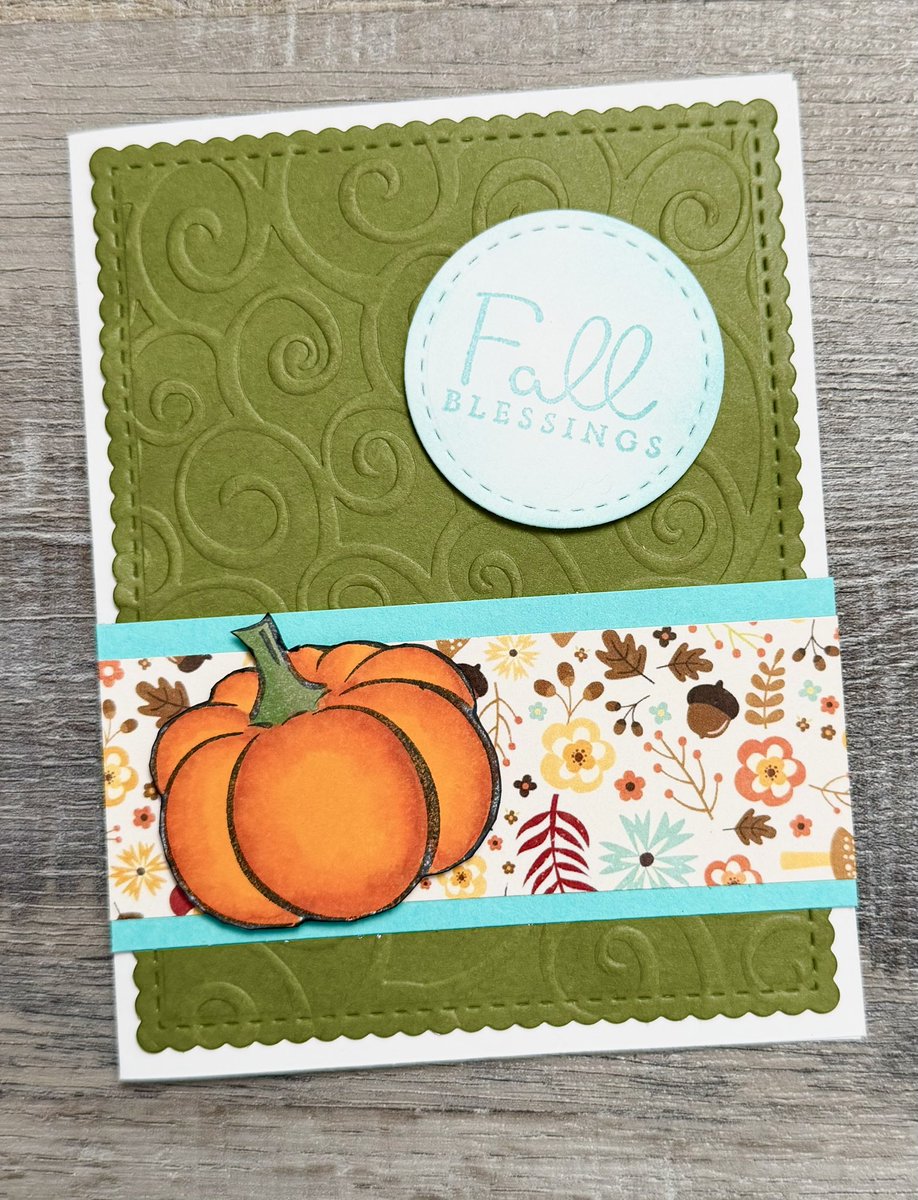 nitacy's tweet image. Fall cards are so fun to make with all of the rich and vibrant colors of the season. This card is a great way to send Thanksgiving greetings. 
🍁🍂🍁

#creatingme #cards #cardmaking #cardmakingideas #fallcards #cardmakersofinstagram #rubberstamping

creatingme.net/2025/11/12/sen…