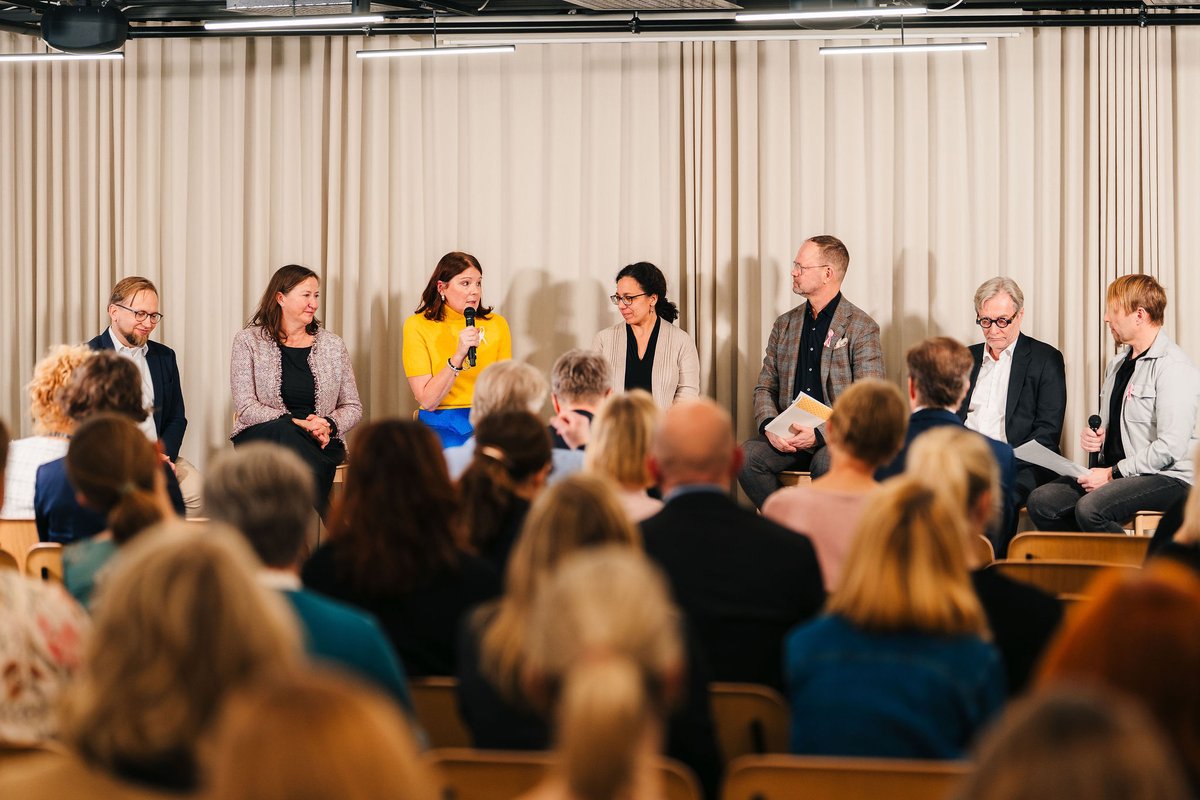 Lämpimät kiitokset kaikille Kansallisen syöpäfoorumin osallistujille, puhujille ja panelisteille🎗️

Tilaisuuden tallenne on katsottavissa 26.11. saakka. Linkki tallenteeseen, syöpästrategiaan sekä ECO:n maaraporttiin löytyvät uutisestamme: fican.fi/kansallisessa-… #syöpästrategia