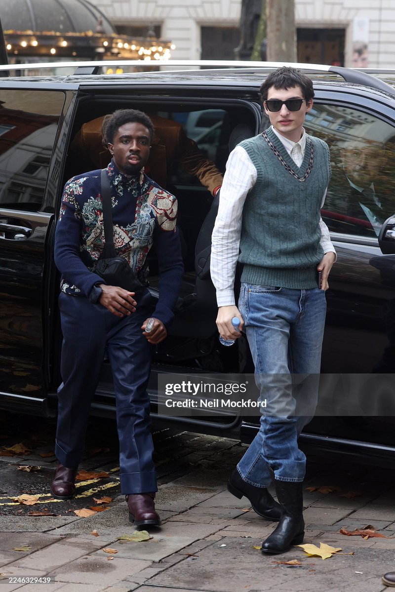 fwolfhardupdate's tweet image. Finn Wolfhard and Caleb McLaughlin in London to promote Stranger Things 5