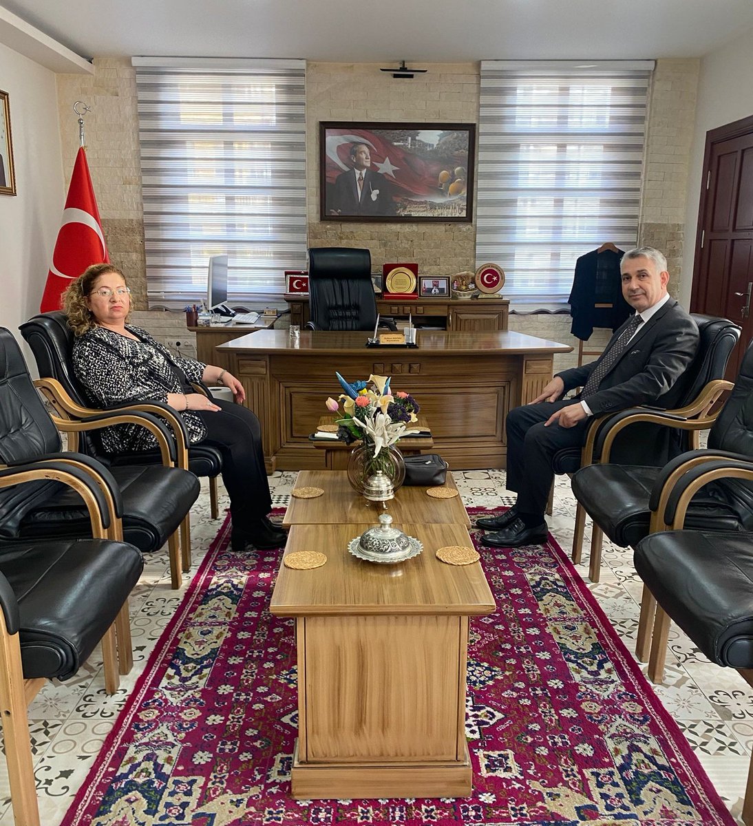 İncirliova Kaymakamı İlhan ABAY, Kaymakam Sultan DOĞRU’ya iade-i ziyarette bulundu. Nazik ziyaretleri için teşekkür ederiz.