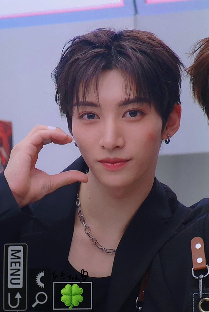 251112 
かっこいい💕🐈‍⬛
#유우 #넥스지 #ネクスジ #ユウ
#NEXZ #YU