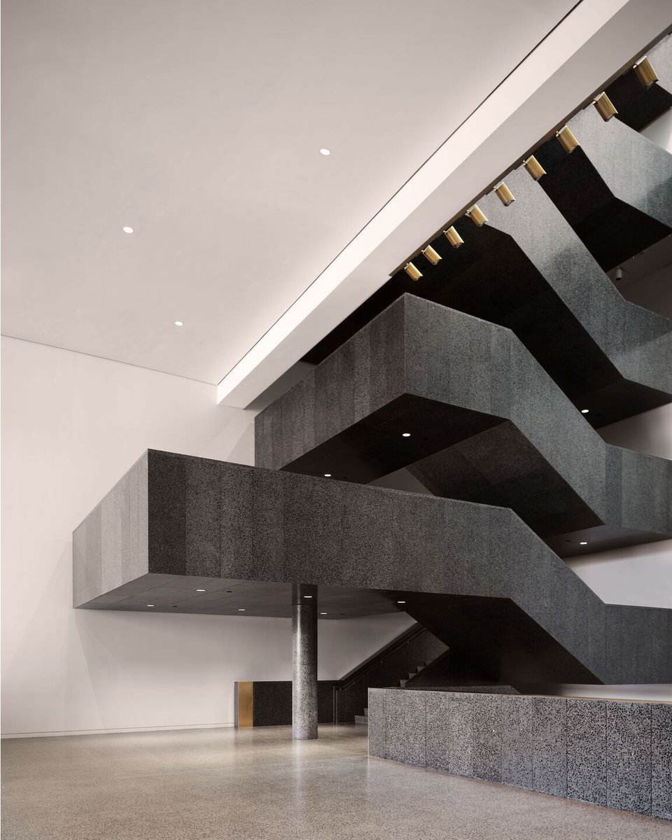 Archello's tweet image. The Studio Museum in Harlem by @AdjayeAssoc is a landmark of cultural identity and craftsmanship.
buff.ly/2I1ocqf 

#BarbaraDundesArquitetura #InteriorArchitecture #WoodDetails