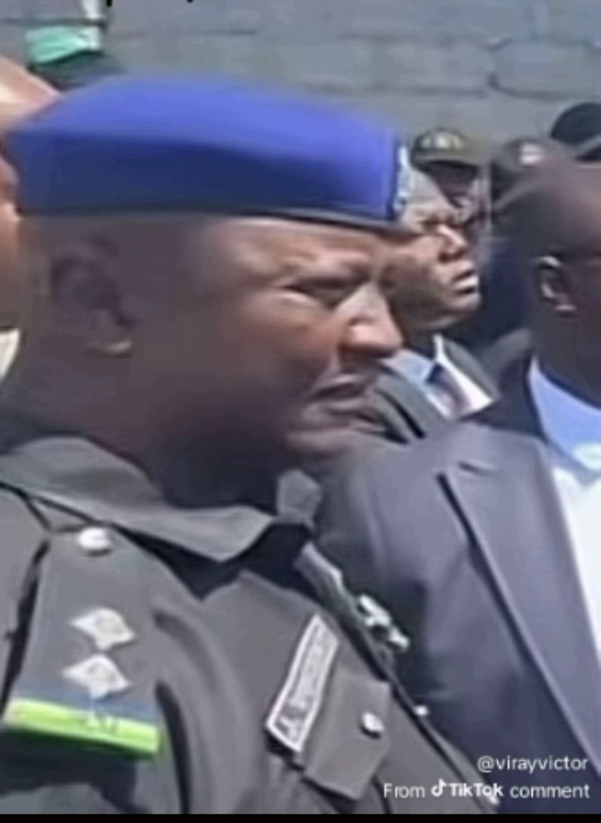 YKoluwaseun9's tweet image. we pray against unexpected sħame