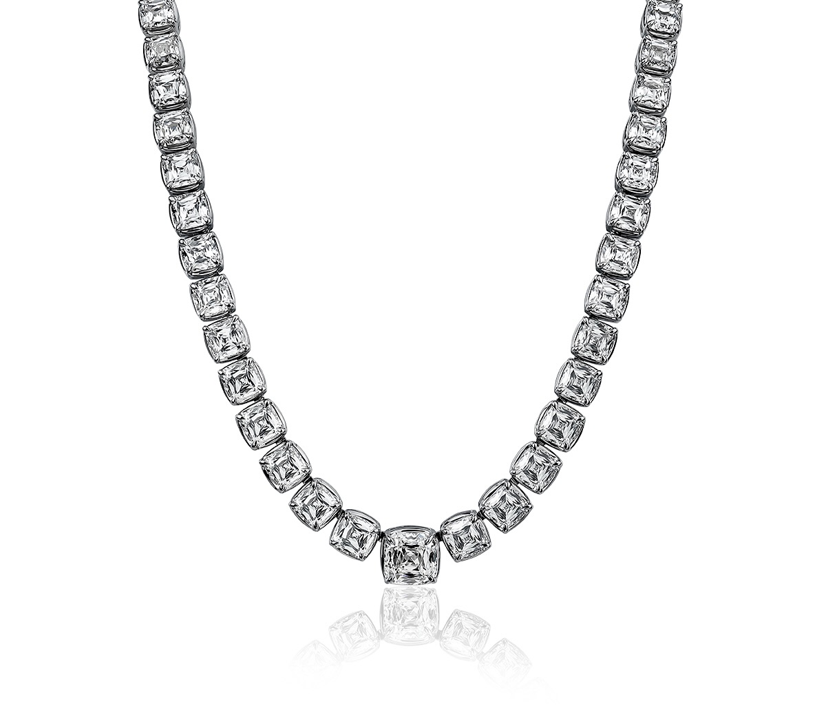 Sergiosjewelers's tweet image. Less is more… unless it’s diamonds.
 
#ChristopherDesigns #SergiosJewelers #EllicottCity #ShopEllicottCity #FineJewelry
