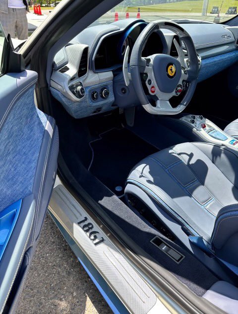 G5kD4izXkAEEmuz?format=jpg&name=small