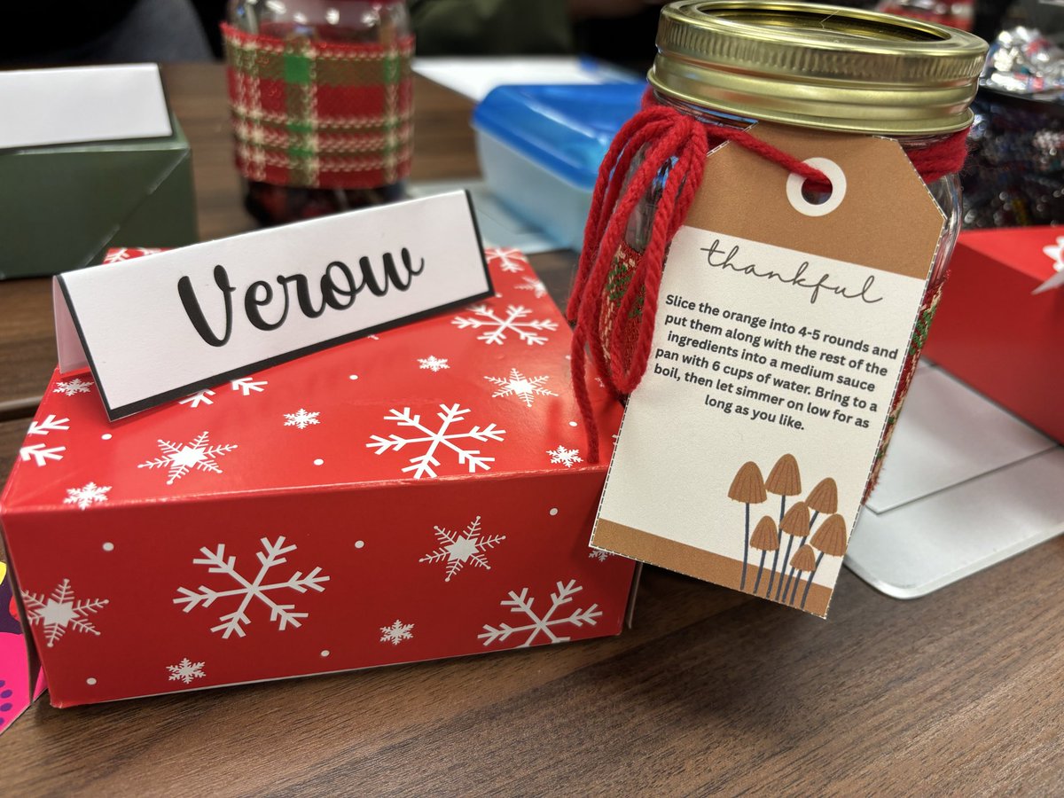 AdminVerow's tweet image. Thanks for the awesome breakfast and gifts @poullard_colina! #Bougie