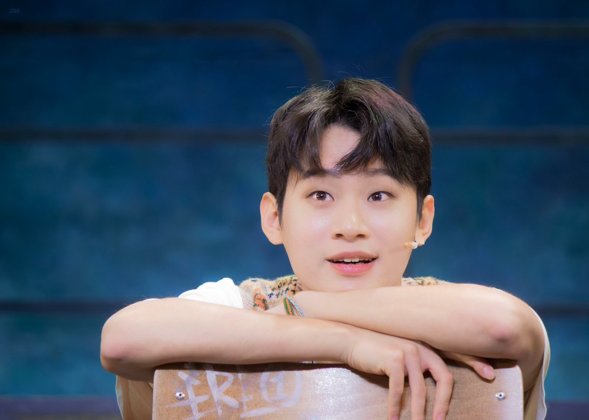 𝙀𝙍𝙍 tweet media