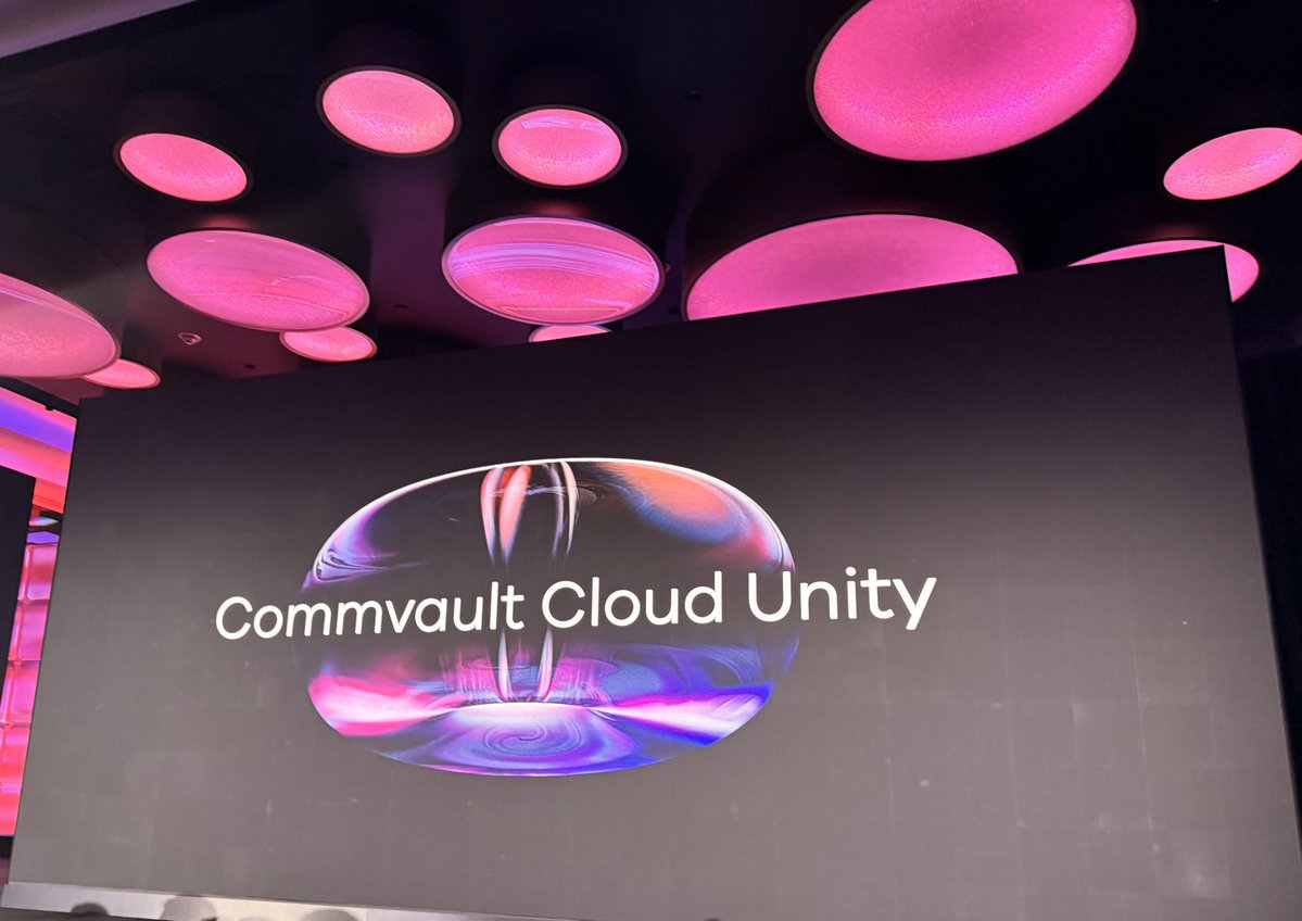 RobKramer_Data's tweet image. .@Commvault SHIFT 2025 is now. SanjayMirchandani @mirchi111 kicks off the keynote with some great news. Commvault Cloud Unity. 

It unifies data security, cyber recovery, and identity resilience for enterprises across cloud, hybrid, and on prem environments. More to come!…