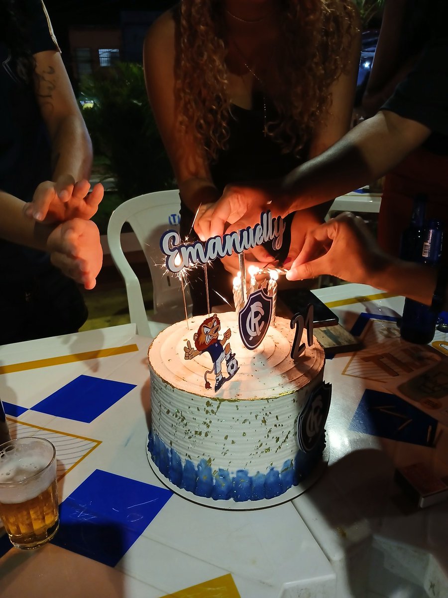 eu_dants's tweet photo. eu
te
amo https://t.co/FJNAYm7vHf