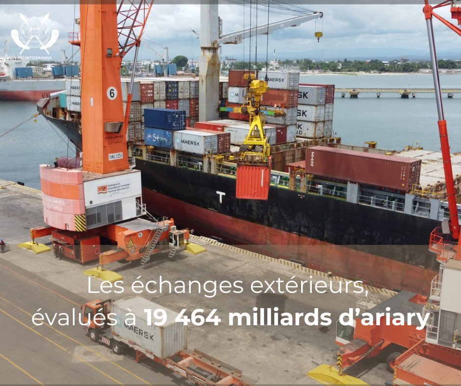 📊 Chiffres clés – Octobre 2025
Malgré un contexte tendu, la #DouaneMalagasy reste performante 💪
💰 3 202 Mds Ar de recettes depuis janvier
📦 382 Mds Ar collectés en octobre
🌍 19 464 Mds Ar d’échanges extérieurs
🔗 lnkd.in/etRnan4H
#Performance #Transparence