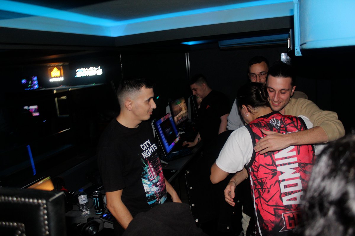 SpartansEu's tweet image. The @GPL_CS2 Lan was a blast!
Congratulations to everyone involved with the production, and to all the teams that attended. See you all on the next event, we will defend our crown! 🏆👑
#PrepareForGlory
#gaming #esports #cs2 #cs #counterstrike #csgo #lan #lanevent #finals