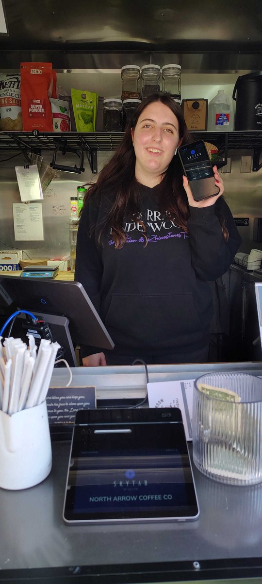 CPando_SkyTab's tweet image. ☕ NORTH ARROW COFFEE CO is brewing up happiness in Franklin, TN! This cozy coffee shop serves all your favorite fresh brews plus a lineup of delicious bites that hit the spot. 🥐☕ Perfect place to relax, catch up with friends, or just enjoy a peaceful moment with a hot cup of…