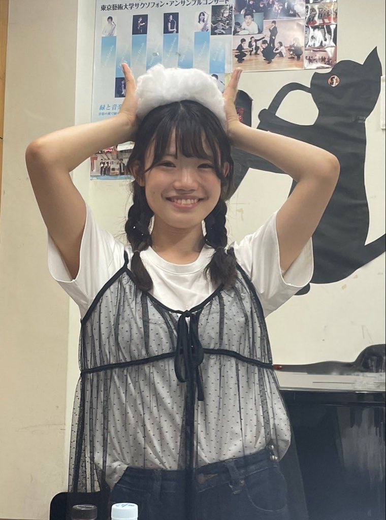 川越西文化会館ブリリアントコンサート
サックスバンドメンバー紹介★その２
１２月２０日大活躍してくれるサックス奏者の紹介です。各自から頂いた一言メッセージ載せます。とっても盛り上がるコンサートになりますよ😃
あいうえお順で4人ずつ紹介します。