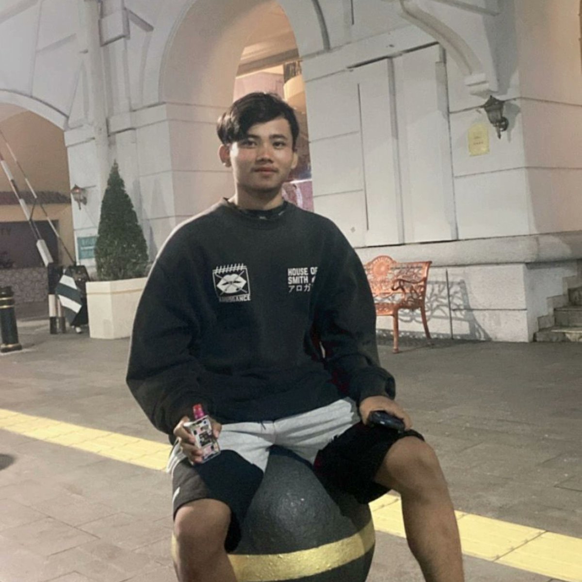 Ari Yanto tweet media