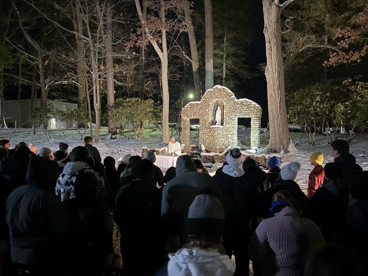 Last night, the Grotto became a peaceful winter scene for a midnight Mass led by SBU Chaplain Fr. Steven Kuehn, O.F.M.!

Surrounded by the season’s first snow, it was a beautiful night of faith and reflection.❄️