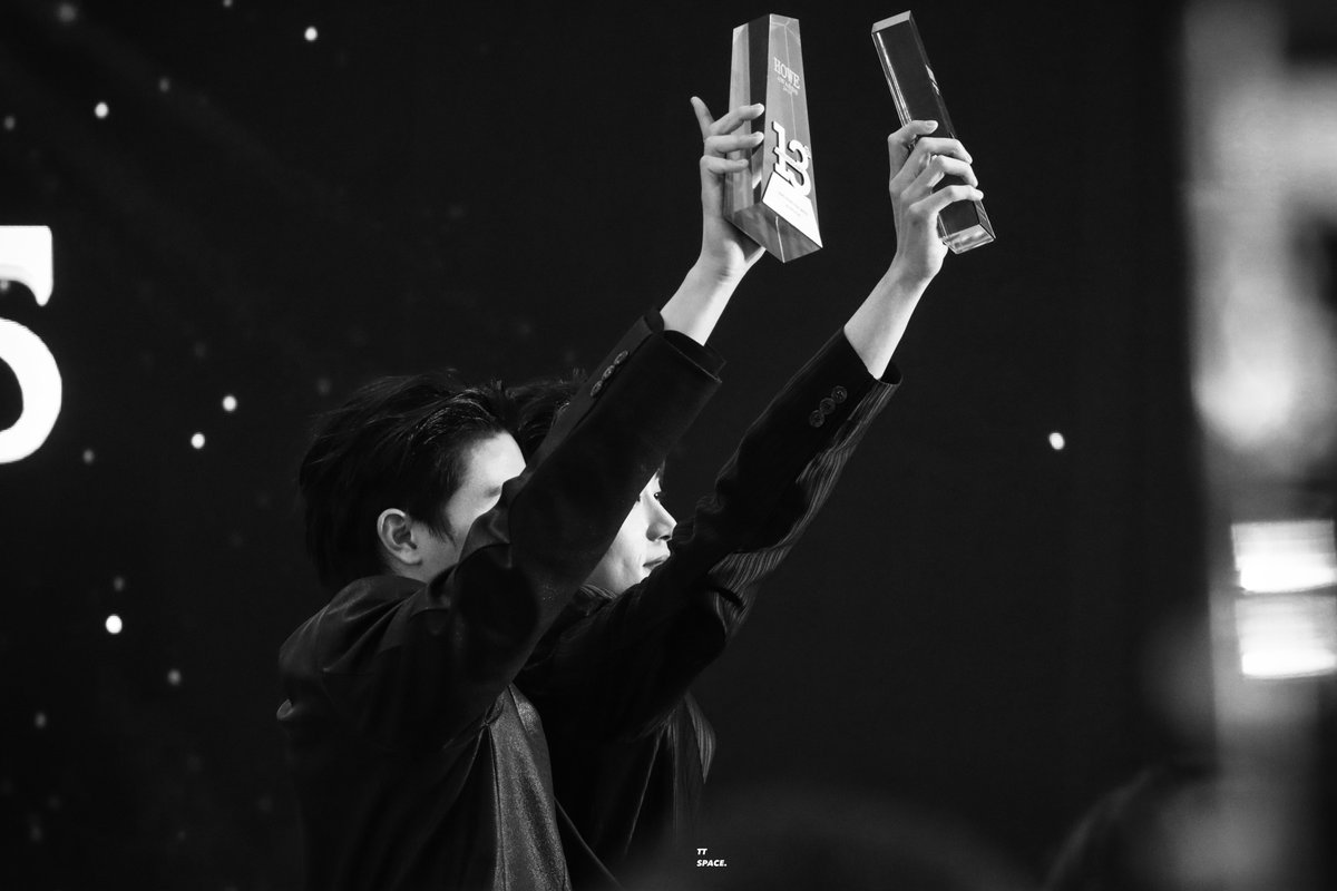 You deserve it ! 🏆🖤✨

LYKNEST IN HOWE  

#HOWEAWARDS2025xWILLIAMEST
#WilliamEst #วิลเลี่ยมเอส