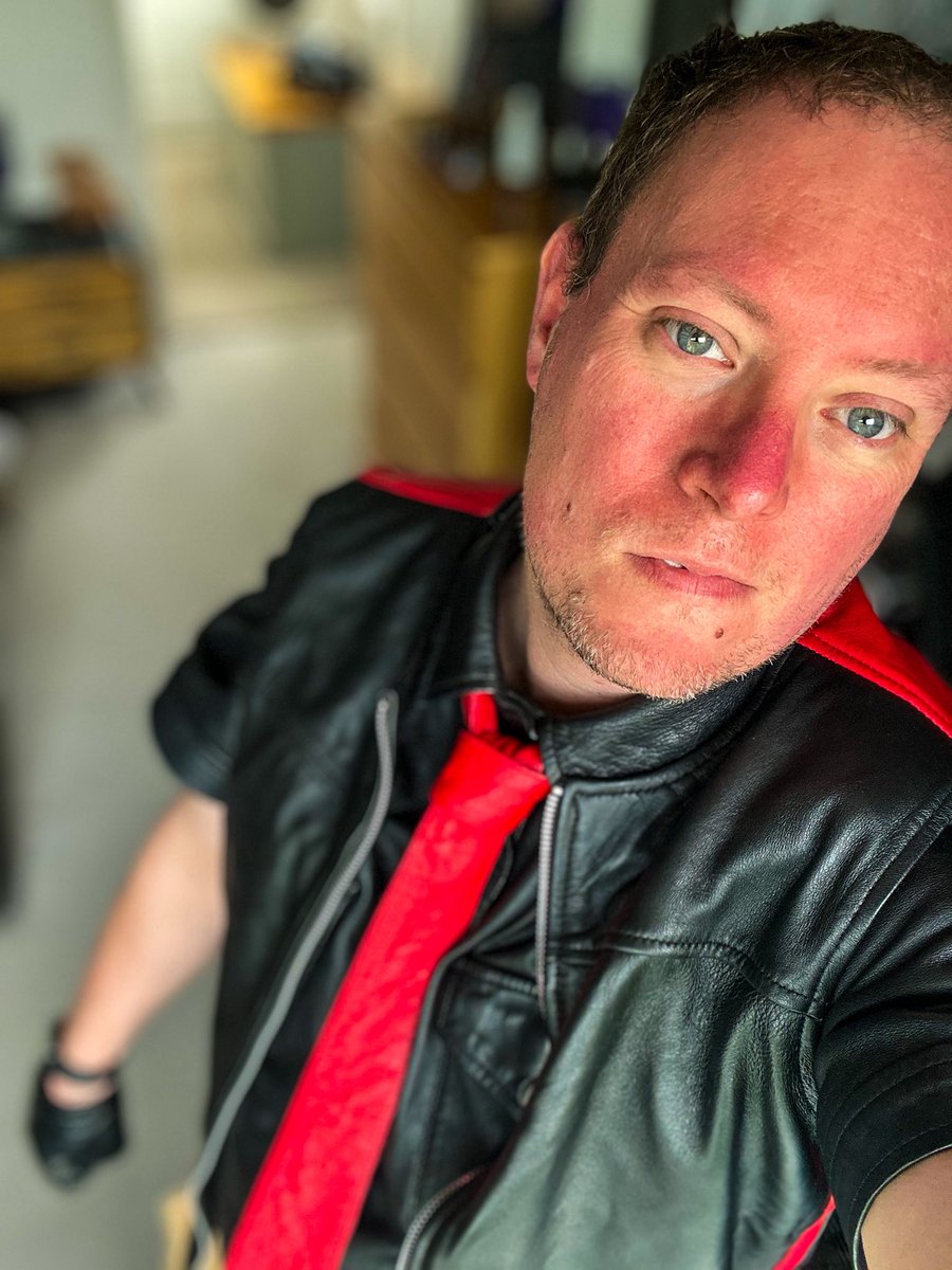 Leatherguydom tweet media