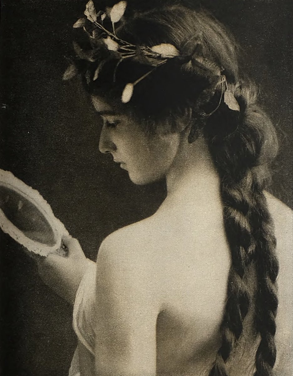 The Hand-Glass by Davis &amp; Eickemeyer, 1907