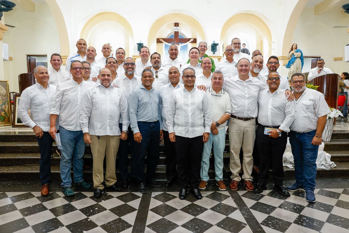 ¡Celebramos 35 años de Anabasis 90, nuestra promoción del Colegio Don Bosco! Gracias infinitas a cada hermano por este reencuentro que late con risas y recuerdos eternos. Mantener nuestra unidad y los principios salesianos forjados en el alma es nuestro mayor legado. ¡Avanzamos!