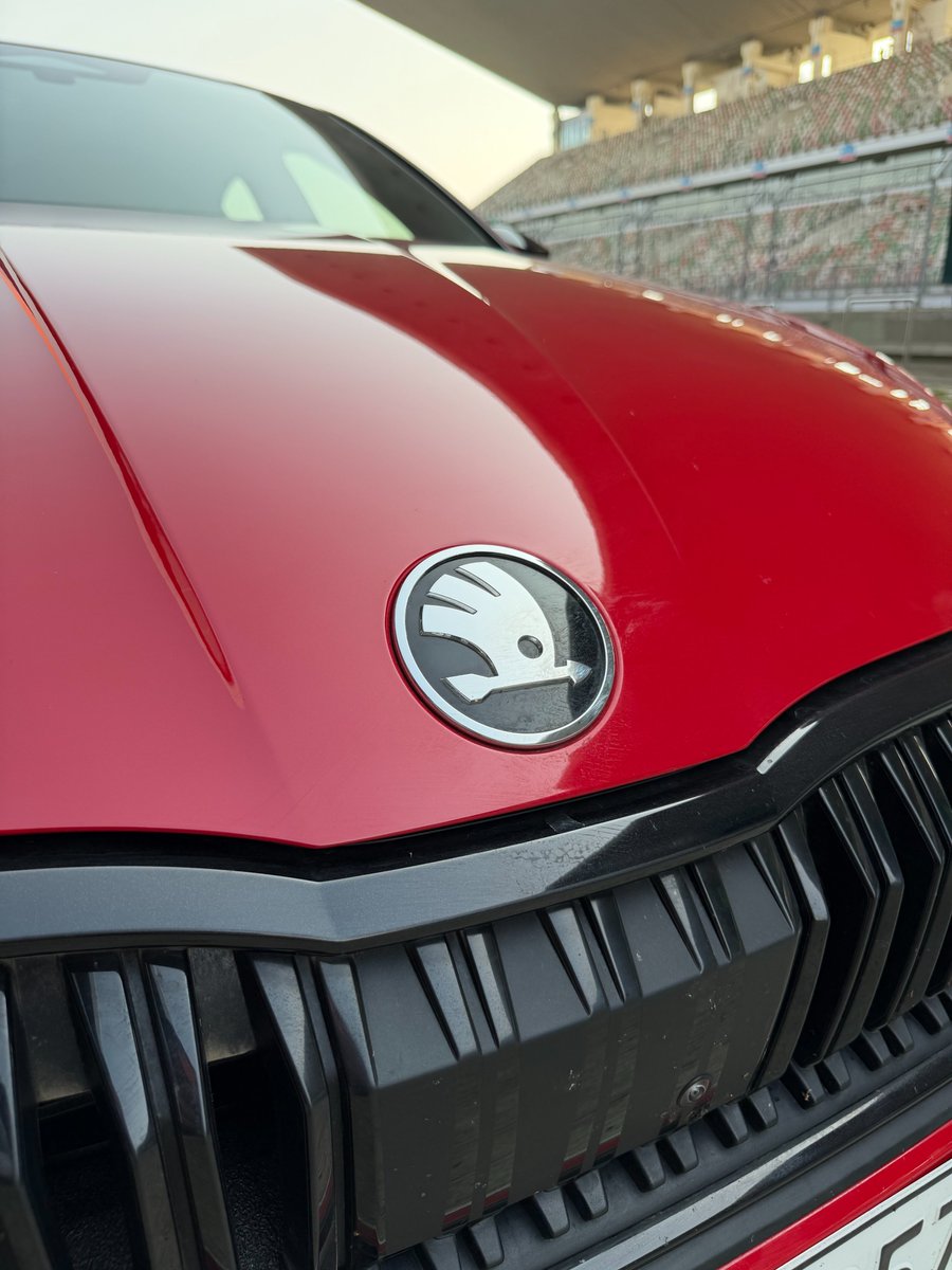 NamasteCar's tweet photo. #Škoda #OctaviaRS 2025 review. @SkodaIndia
Video: https://t.co/PaZxjFPPvm https://t.co/saif3efmhq