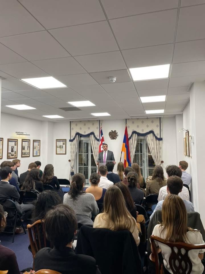 VaruzhanN's tweet image. It was a pleasure to welcome members of the @UCL Diplomatic Society to the Embassy
We discussed Armenia’s foreign policy priorities and 🇦🇲🇬🇧 relations.
A lively Q&amp;amp;A concluded an engaging exchange with future diplomats 📚🎓