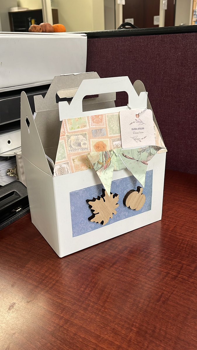 mercurialcomet's tweet image. One of my coworkers just came and asked me if I could taste test some baking for her and gave me this box. She has no idea that has secured my loyalty for life and possibly death too.