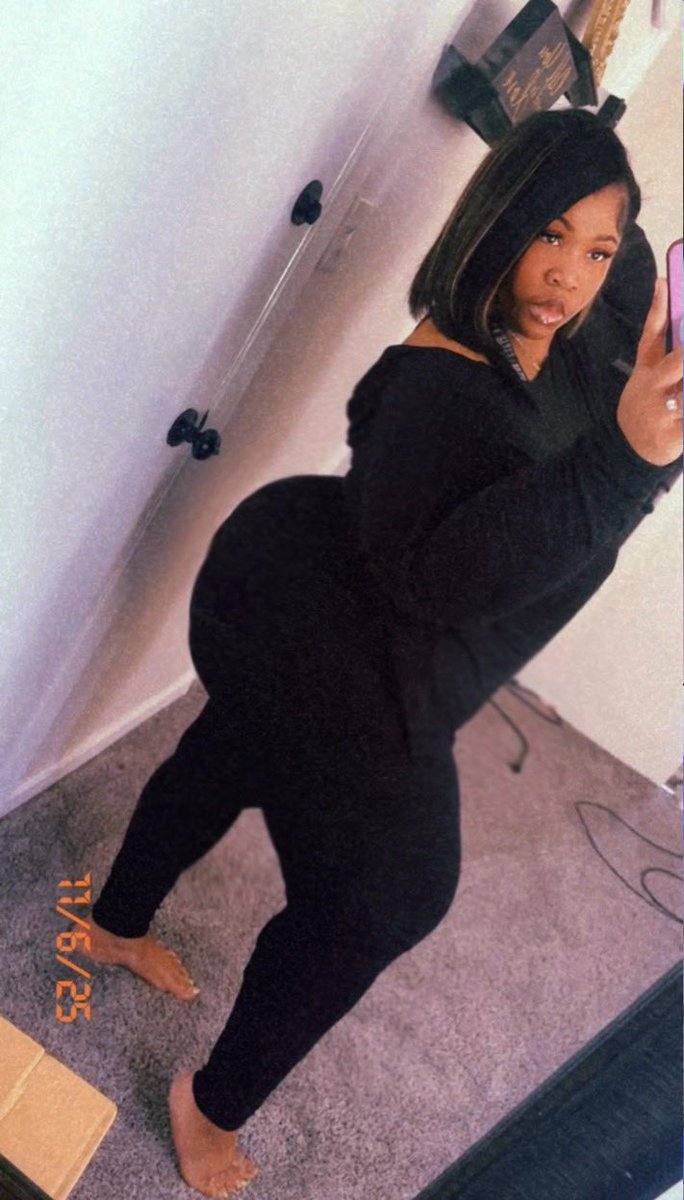 AyoooAshley's tweet image. I won’t delete this time, promise lol 🩷