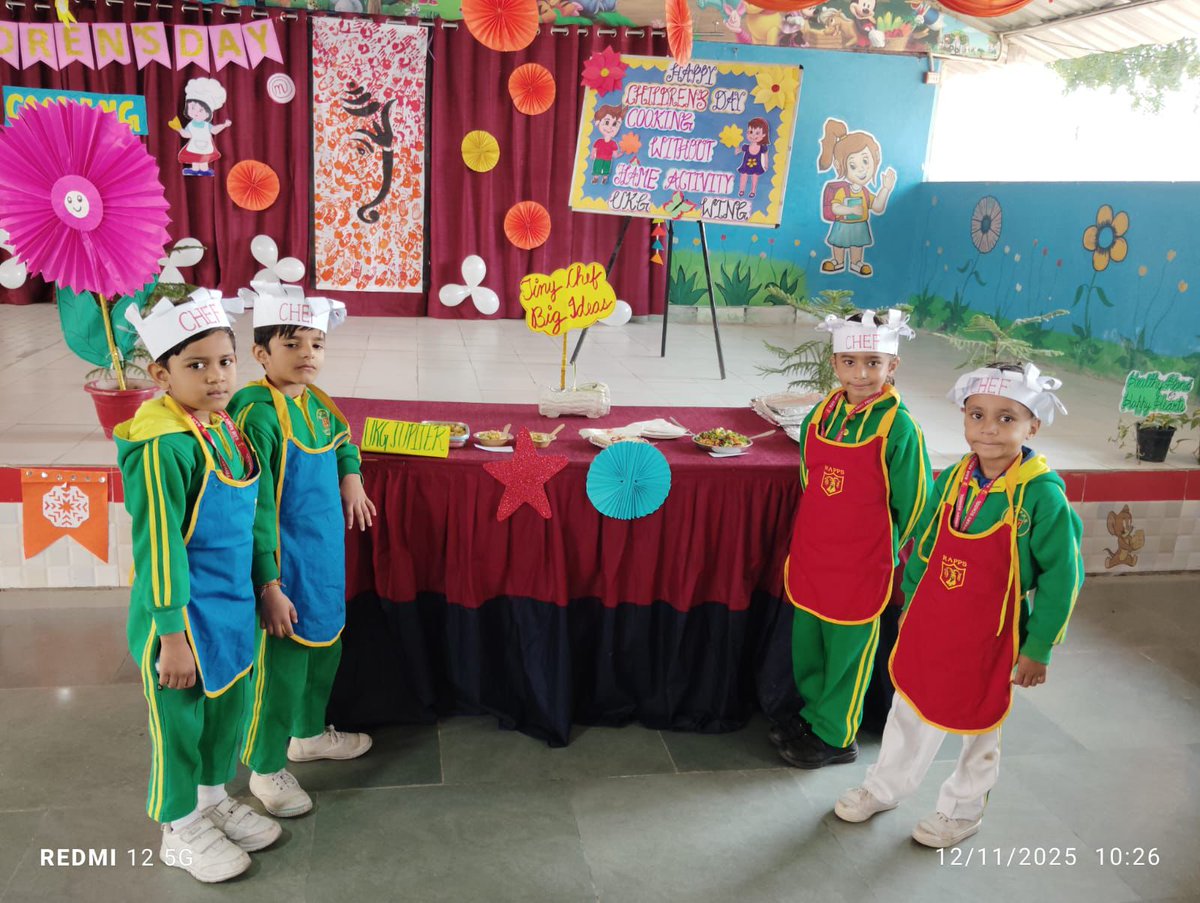 MeerutRam's tweet photo. Balvatika 3's Cooking Without Flame activity at RĀPS was a hit! Students & parents prepared tasty dishes together, making it a fun-filled experience!
#CookingWithoutFlame #childrendaycelebration https://t.co/XkrrngCpLj