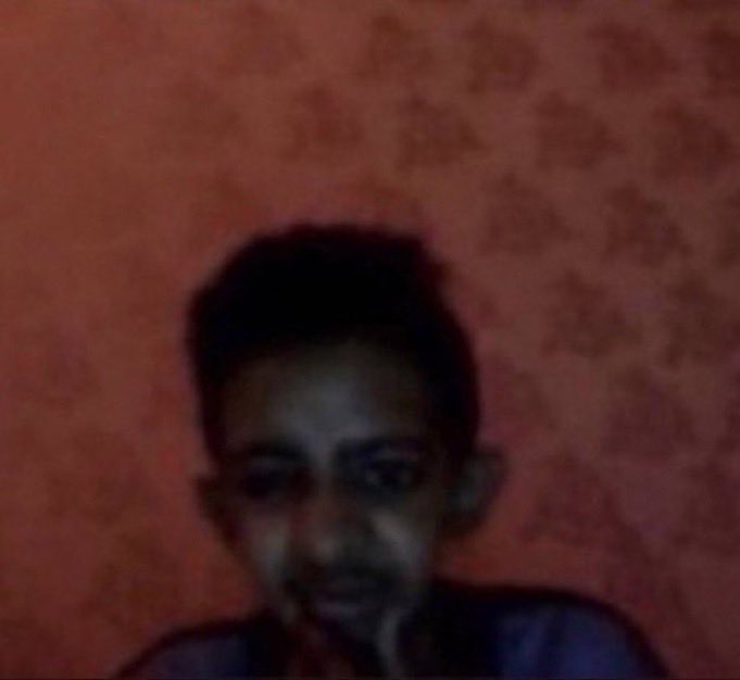 وانت داخل حسابك الوهمي تبغى تشوف حسابك الاساسي كيف يشوفونه الناس