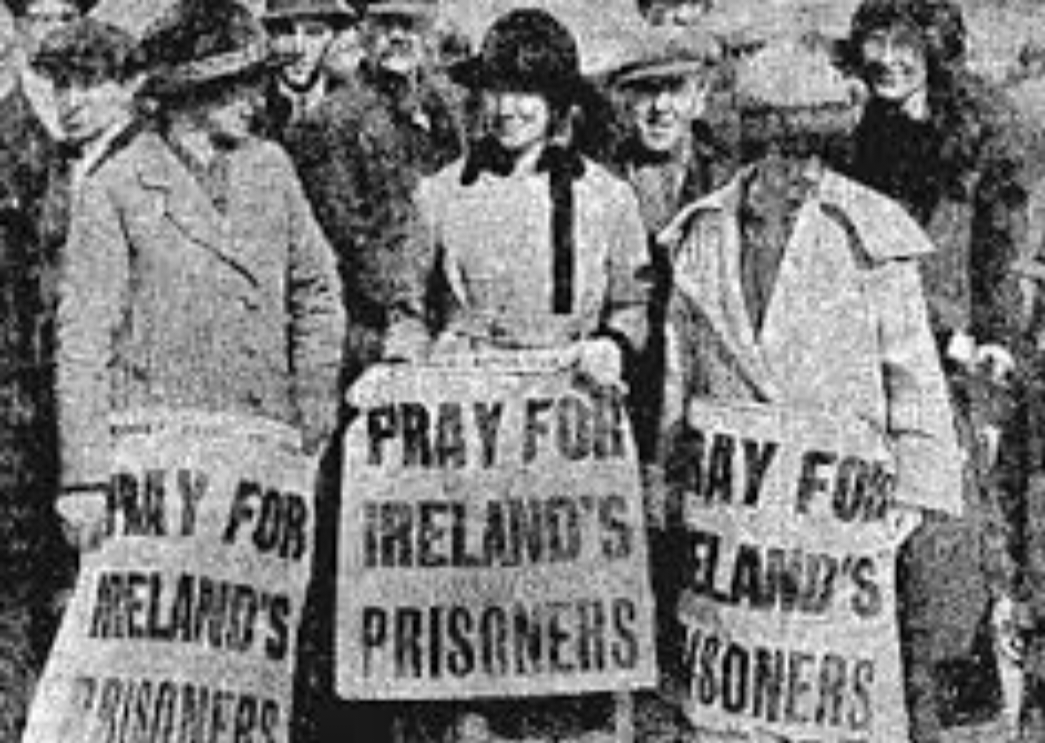 LiamOMaraIV's tweet photo. In 1920, 65 men were held without trial in #CountyCork gaol by the UK and in August began a #HungerStrike. All but 11 were freed or moved. #MichaelFitzgerald died after 68 days, #JoeMurphy after 79. The rest held out for 94 days, ending the #CorkHungerStrike on #ThisDayInHistory. https://t.co/zY9rJmf2wN