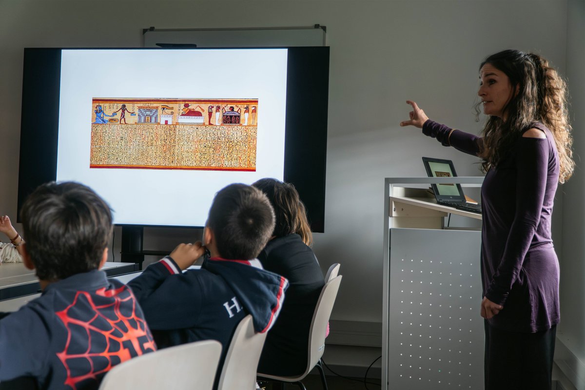 Hoje recebemos no <a href="/terinov_pct/">TERINOV - Science and Technology Park</a> a turma do 4.º ano da 𝗘𝗕𝟭/𝗝𝗜 𝗱𝗲 𝗣𝗶𝗰𝗼 𝗱𝗮 𝗨𝗿𝘇𝗲, numa  visita promovida pela 𝗔𝗥𝗦 𝗖𝗼𝗻𝘀𝗲𝗿𝘃𝗮𝘁𝗶𝗼, empresa do nosso  ecossistema dedicada ao restauro e conservação de peças antigas. 🏺