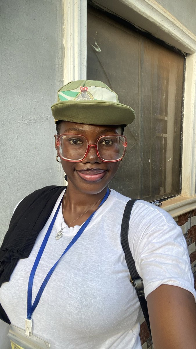 Ewaoluwaaafibes's tweet image. Finally found the courage to pitch myself thanks to you @jesudunni 🫶🏽

I’m Ewaoluwa, a corper serving in Abuja (rounding off by January).
I’m a Writer, Marketer, and Content Creator.

Plug me into opportunities 🤲🏽