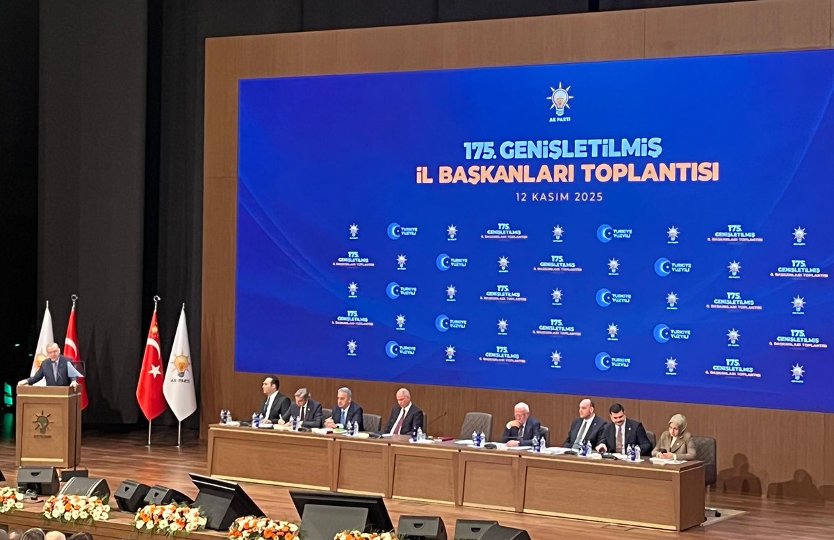 İl Başkanımız, Rize Belediye Başkanımız, İl Kadın Kolları Başkanımız ve İl Gençlik Kolları Başkanımız, Cumhurbaşkanımız ve Genel Başkanımız Recep Tayyip Erdoğan’nın teşrifleriyle gerçekleştirilen 175. Genişletilmiş İl Başkanları Toplantısı’na katıldı.