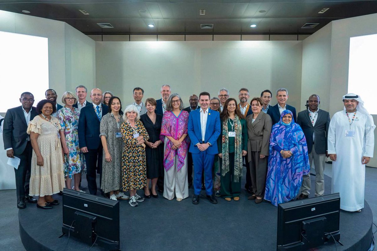 _anar_guliyev's tweet image. We gathered for the Ministerial Meeting within #Urbanization Day at #COP30 in #Belém, to once again emphasize the vital connection between #UrbanPolicy and #ClimateAction.

The discussions in Belém recalled the important steps taken last year, when #Azerbaijan, as host of…