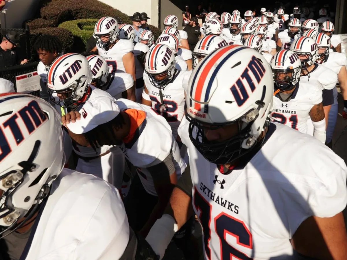 Blessed to receive an offer from UT Martin
<a href="/Coach_DreB/">Coach Deandre Butler</a> <a href="/Coach_McClung/">Ben McClung</a> <a href="/coach_dobler/">Nick Dobler</a>