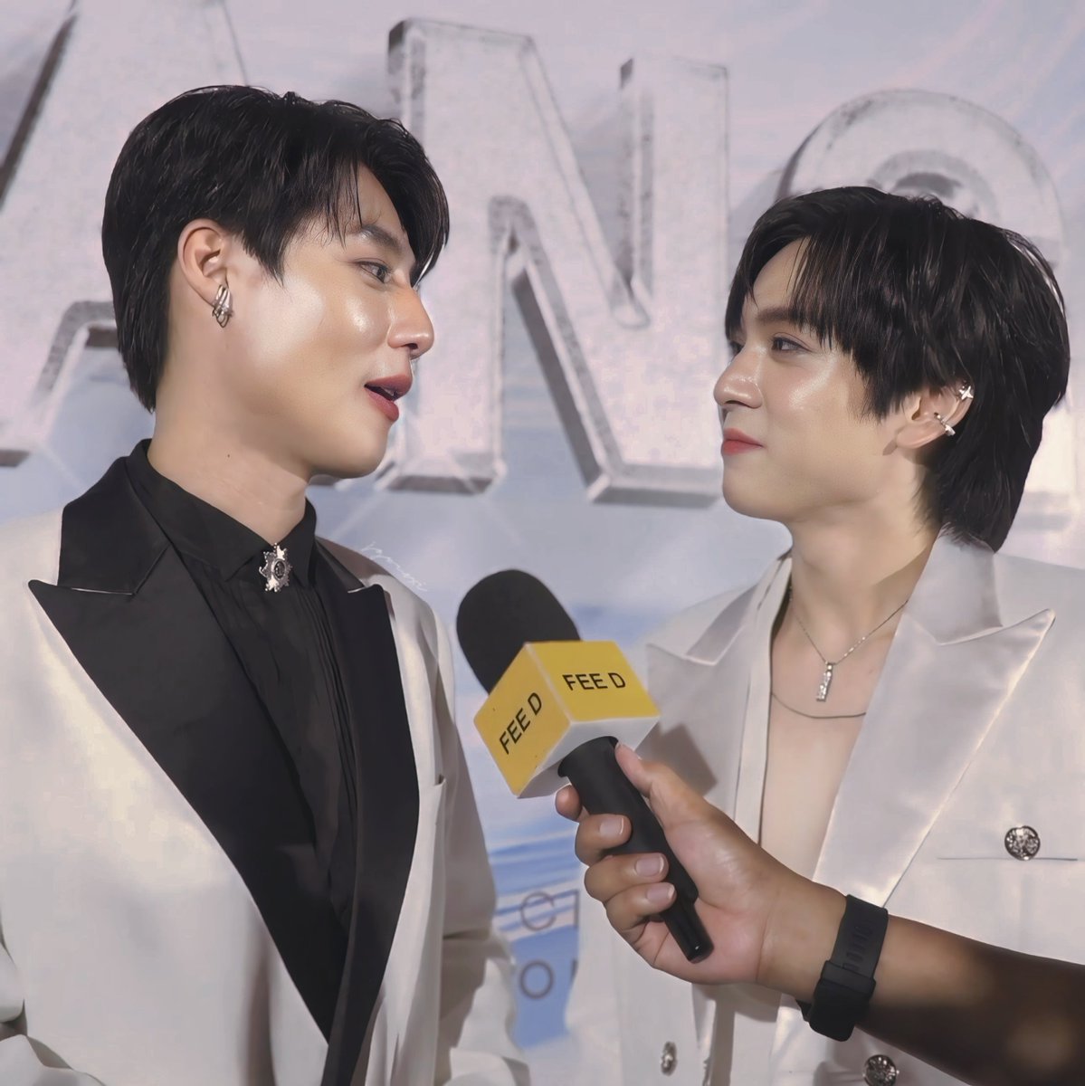 jgwnvxi's tweet image. just kiss already damn ✋🏻😌🤚🏻

#SailubPon #SpySailub #PonThanpon