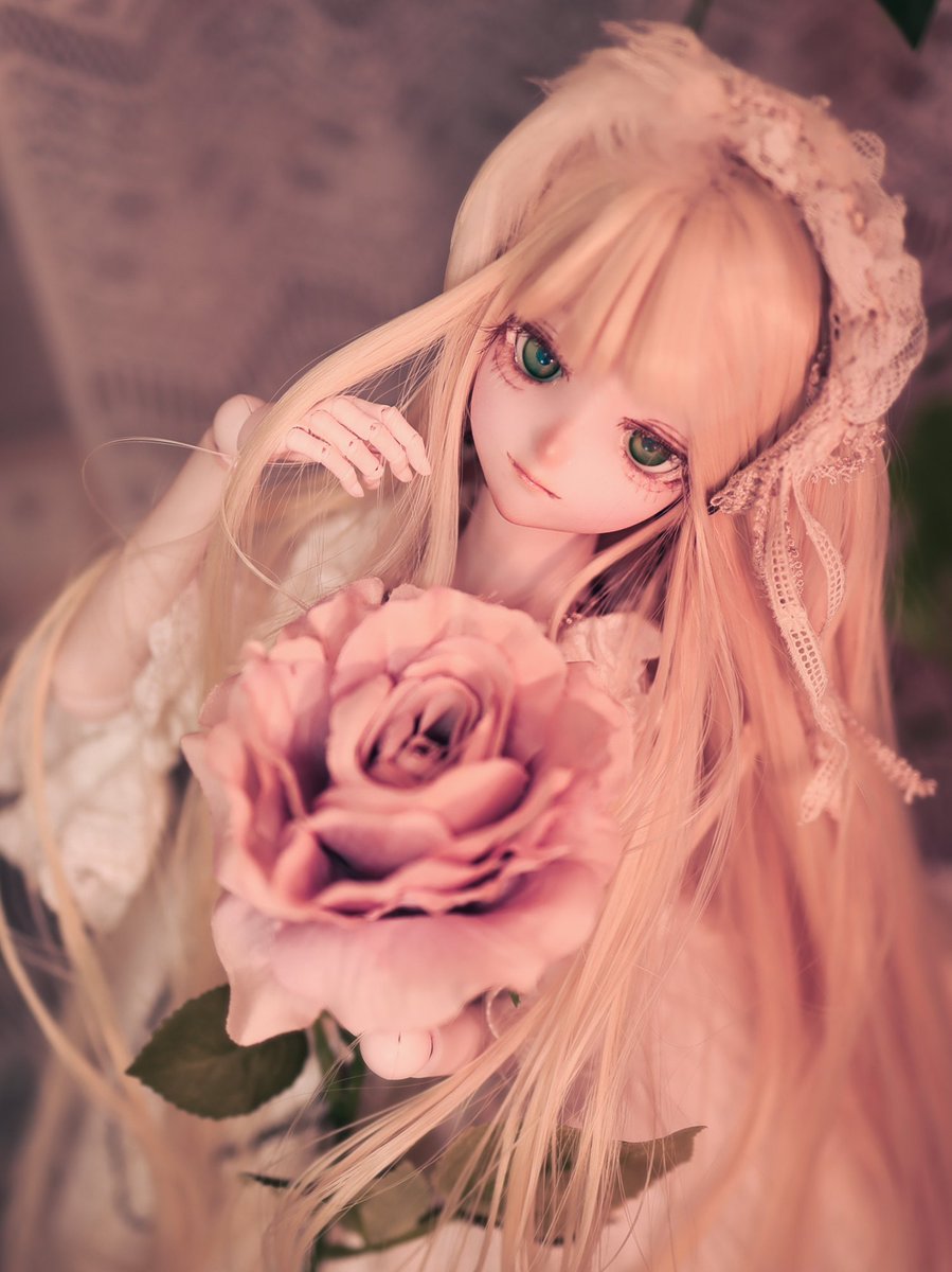 咲き誇る

#こちらを見上げてる女の子は可愛い
#ドールと花