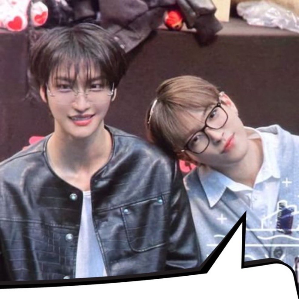 zai 𐙚 ˚⋆ (@minkifixon) on Twitter photo 