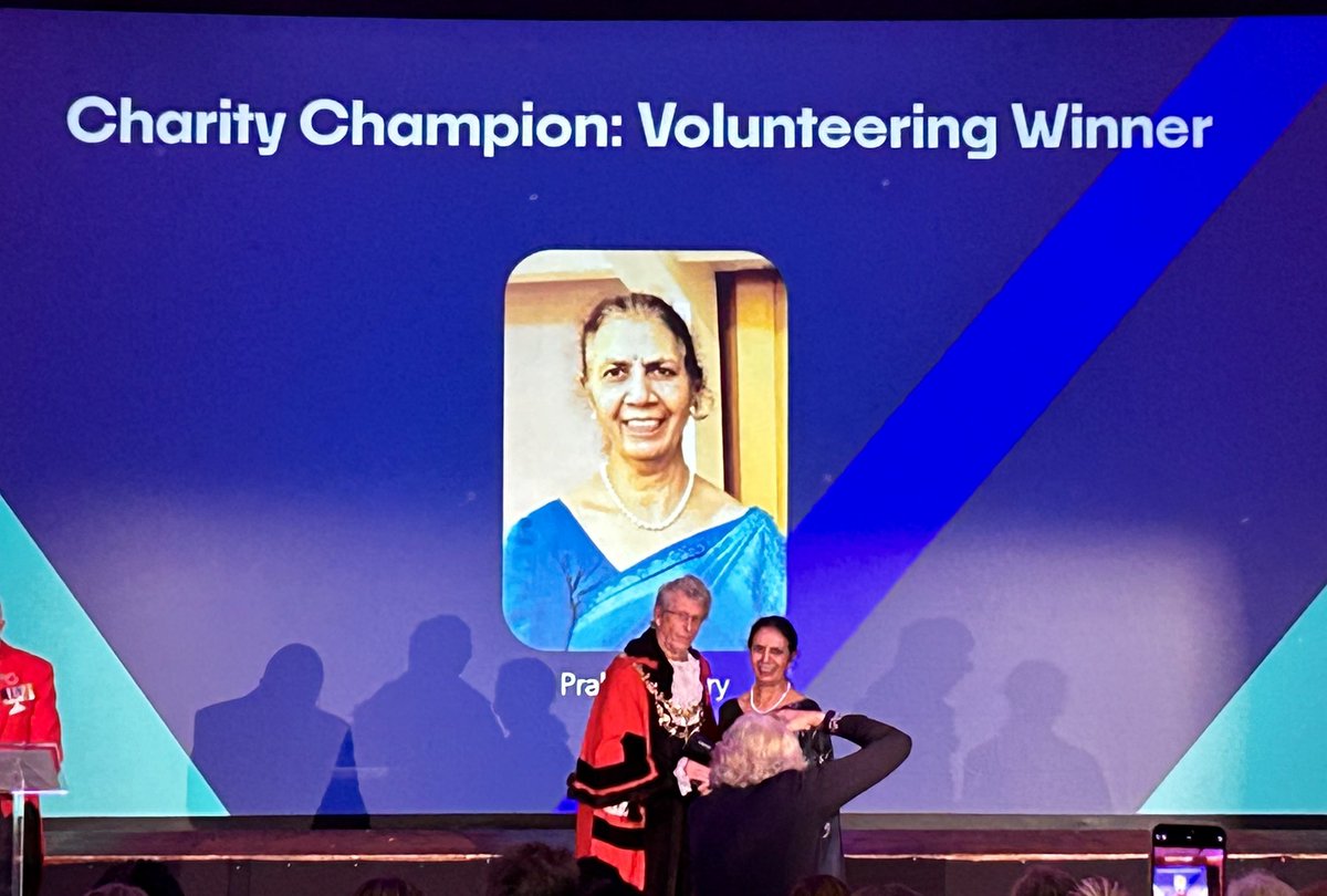 sparkleststeves's tweet image. One our superstar volunteers, Pam, won the volunteering award at the @wandsworth_council Civic Awards last night! Pam volunteers at two of our venues every week and works tirelessly, but joyfully, to ensure the children and their Grandfriends have a wonderful time at Sparkle.