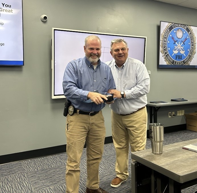 AbingdonVAPD's tweet photo. We’re very proud of Lt. Jennings and Lt. Riley for completing the FBI Command Leadership Institute program!
Extra congrats to Lt. Jennings for finishing the full FBI-LEEDA Trilogy, showing true dedication to leadership and service.
#AbingdonPD #FBILEEDA #PoliceLeadership https://t.co/6FomUTcJdq
