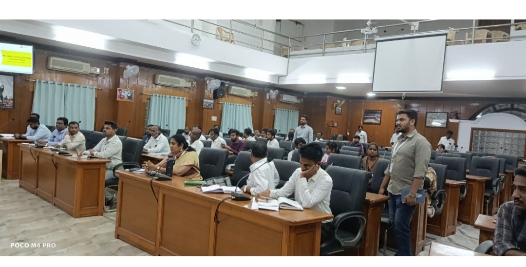 ZP_Kalaburagi's tweet photo. .12.11.2025 at Kalburgi ZP He held a progress review meeting on the grey water management (GWM) works, fecal waste treatment plants (FSM) works, and integrated 
Swm (MRF) works of the Swachh Bharat Mission (Gra) project. ZP under the chairmanship of Honorable CEO sir https://t.co/7y2BwQfbH0