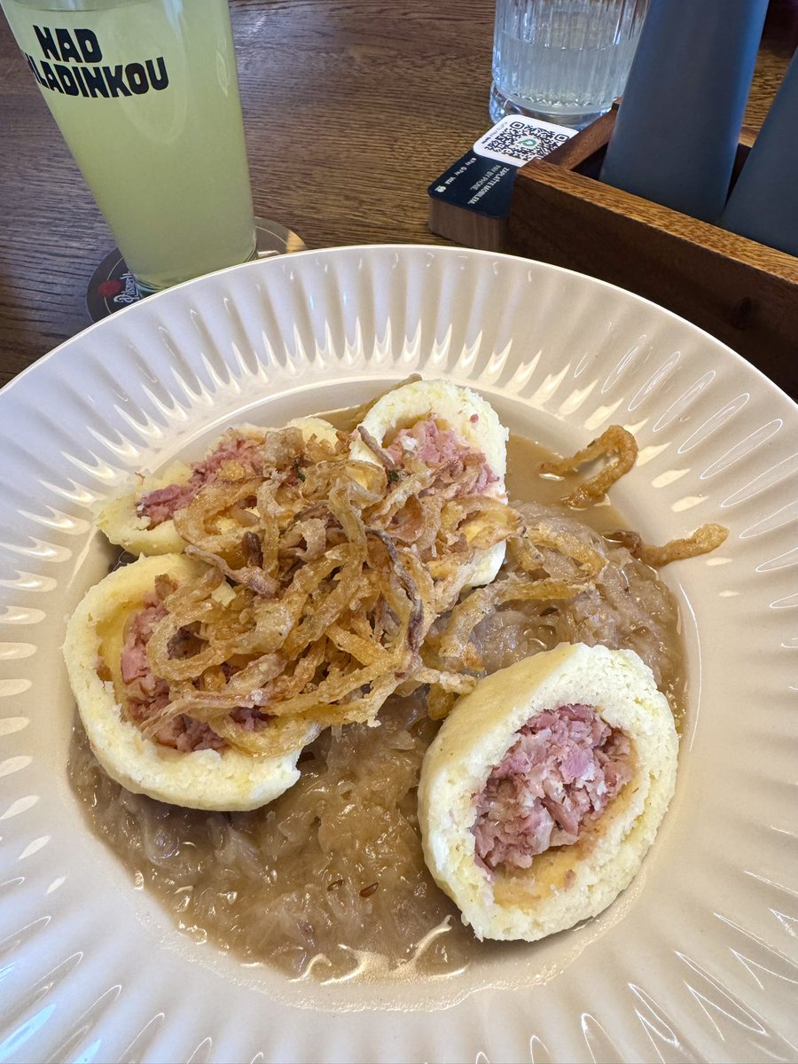 czechcookbook's tweet image. Today I spent time with my mom and we went to get some lunch. We ordered potato dumplings filled with smoked meat and sauerkraut topped with fried onions. 😋 This recipe will definitely be on my page in a future. 😊 Do you know this dish?