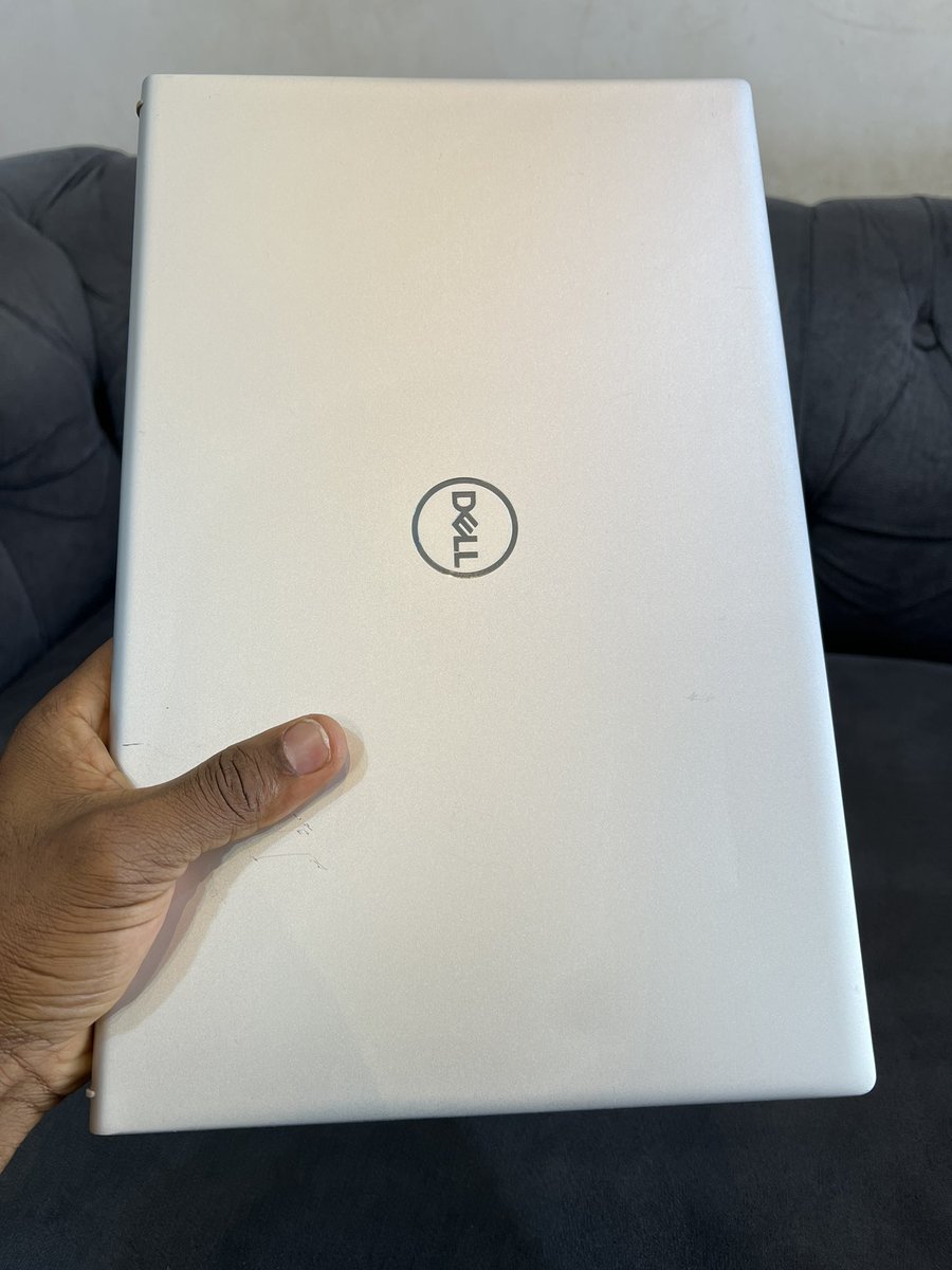 JaySmartGadgets's tweet photo. Awoof Deal
Specifications 
➖Dell inspiron 15
➖Core i7 11th Generation 
➖11th Generation 
➖512GBGB 16GB RAM 
➖Fingerprint unlock 🔓 
➖8gb dedicated intel iris graphic
➖15inch screen size 
➖Keyboard light 
➖Full HD Display 
➖Excellent Battery 
➖Original Charger 
➖400k https://t.co/Zdq6OteerW