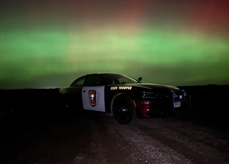MSPPIO_NW's tweet image. NW MN (Thief River Falls) to SW MN (Marshall) photos from last night #NorthernLights #Auroraborealis #SpaceWeather