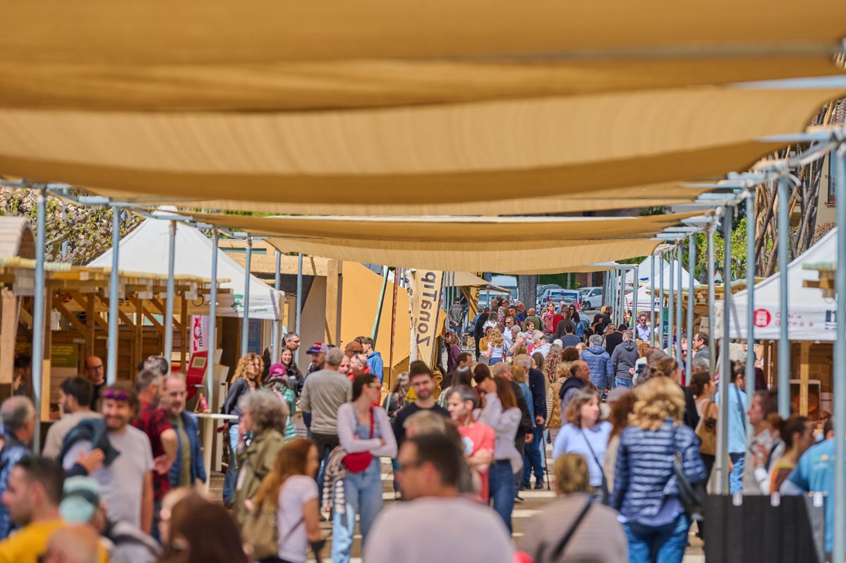 💥INSCRIPCIONS OBERTES💥

Què he de fer per ser expositor a #Firhàbitat2026❓

1⃣ firhabitat.com 
2⃣ Inscripció expositors
3⃣ Entra a l'àrea privada i fes el teu registre

No t'ho pensis més➡️Forma part de l'esdeveniment de referència en bioconstrucció a #Catalunya 🏡♻️