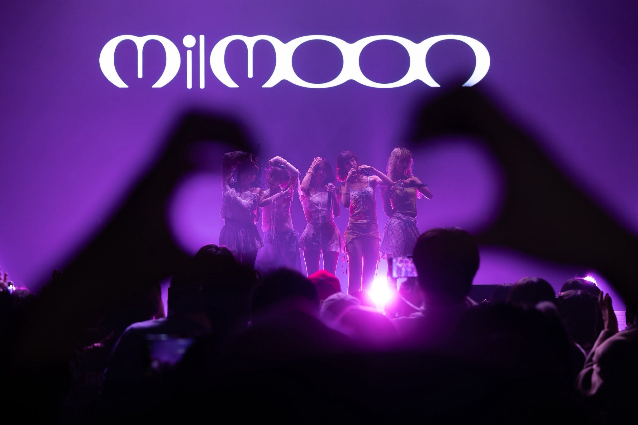 G5kMz6-aYAA9ZLx?format=jpg&name=large