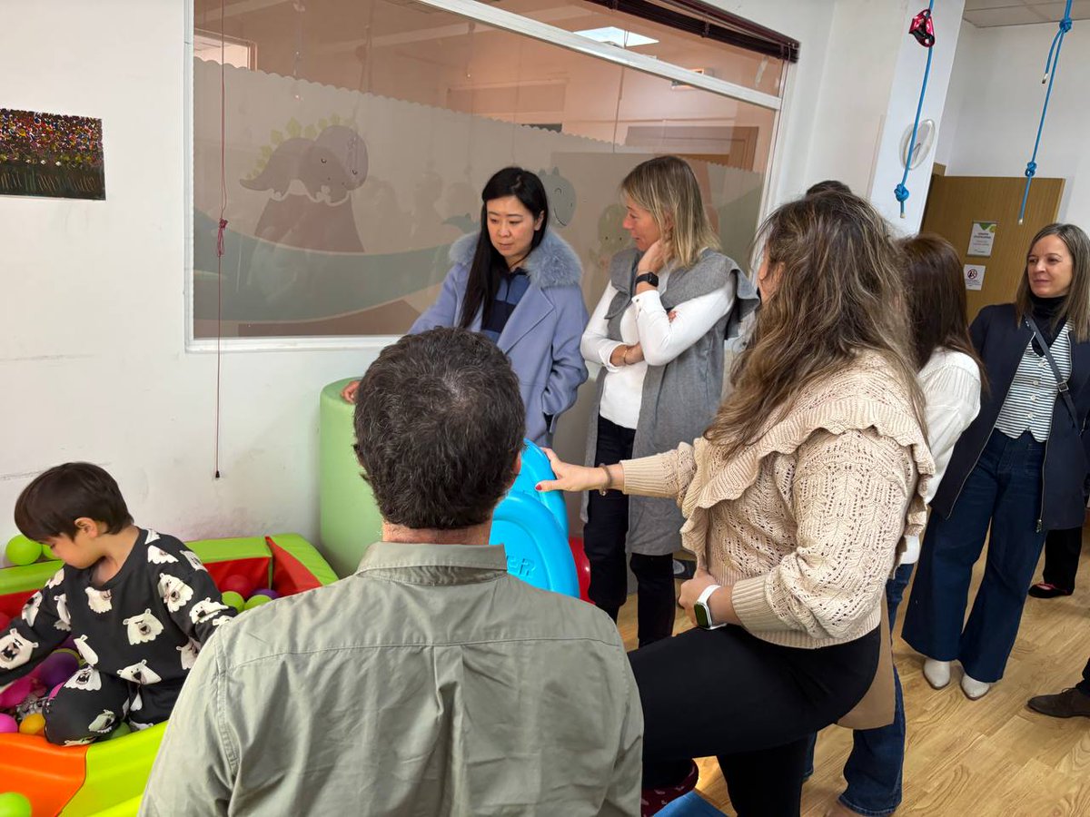 APADISASOC's tweet image. Hoy recibimos a la directora general @Alejandrasf7 en el CAT APADIS
👉Gracias por reforzar la apuesta por la #AtenciónTemprana centrada en la familia y la innovación en entornos naturales🤝y por compartir visión y compromiso
#Inclusión #InnovaciónSocial

🔗apadis.es/atencion-tempr…