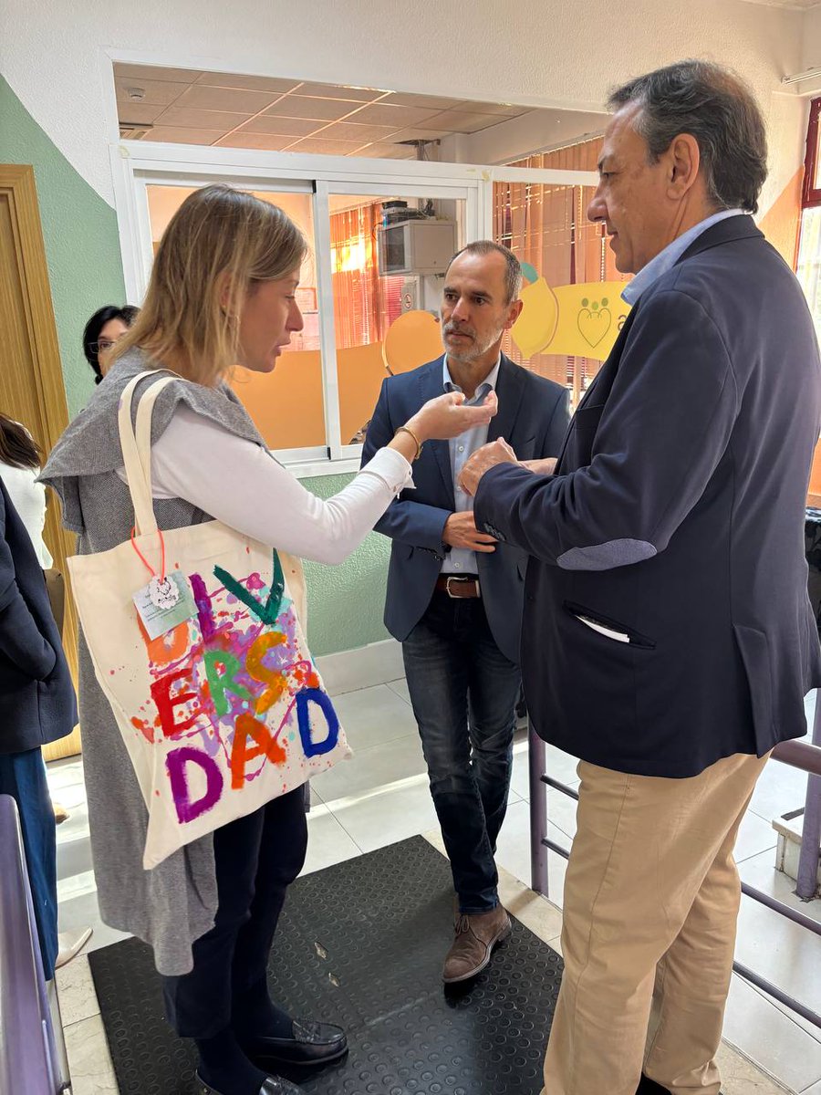 APADISASOC's tweet image. Hoy recibimos a la directora general @Alejandrasf7 en el CAT APADIS
👉Gracias por reforzar la apuesta por la #AtenciónTemprana centrada en la familia y la innovación en entornos naturales🤝y por compartir visión y compromiso
#Inclusión #InnovaciónSocial

🔗apadis.es/atencion-tempr…