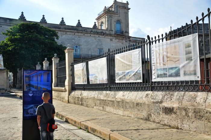 🌇📈📲| La Habana avanza hacia un modelo de ciudad inteligente y sostenible.

👉Las ciudades inteligentes utilizan la tecnología y la innovación para mejorar el entorno urbano, propiciar una mejor calidad de vida e incentivar la participación ciudadana.

🔗acortar.link/kNajI6